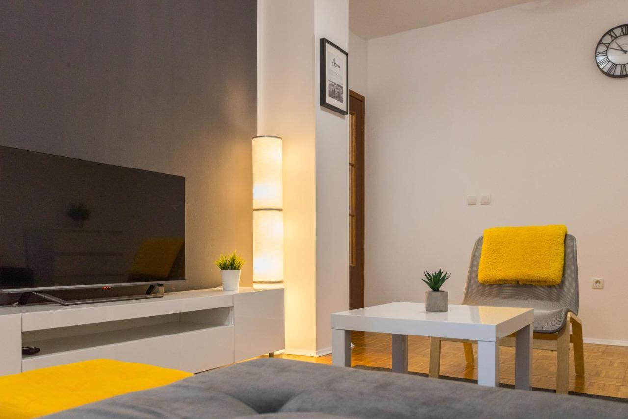 Laveruda Apartment With Balcony And Free Parking Pula Zewnętrze zdjęcie